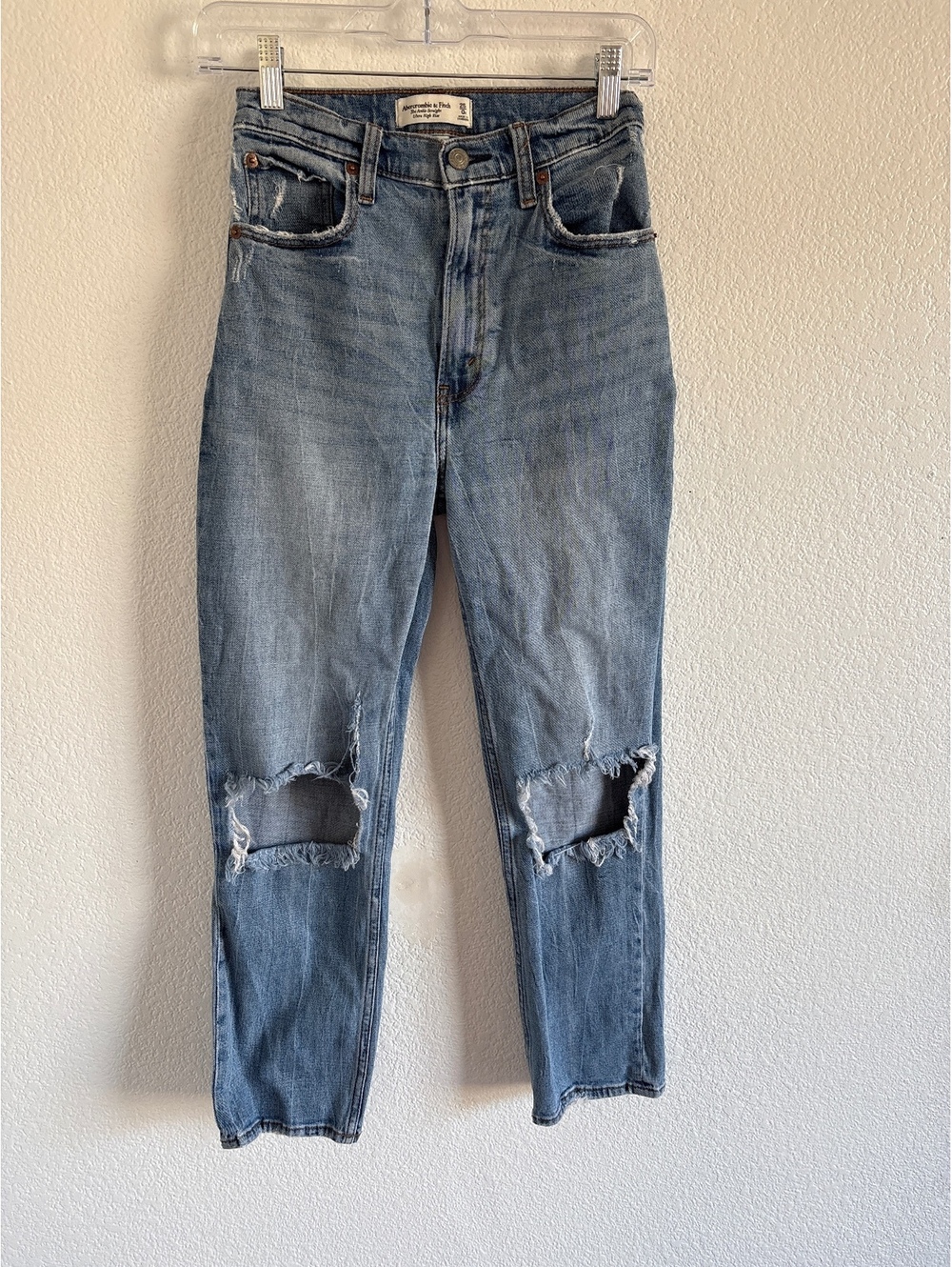 Abercrombie & Fitch Ultra High Rise Ankle Straight Jeans Size 25 with Distressed